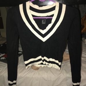 V neck sweater